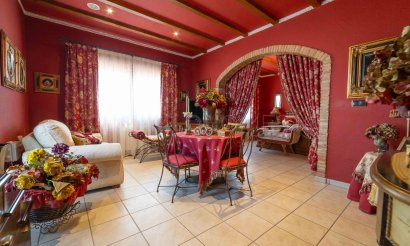 Resale - Villa - Bigastro