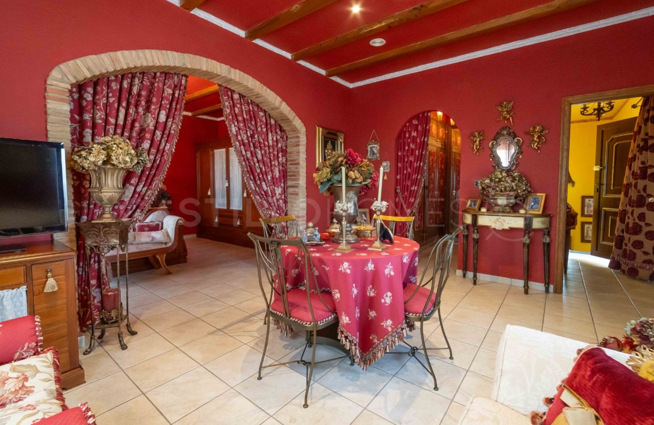 Resale - Villa - Bigastro