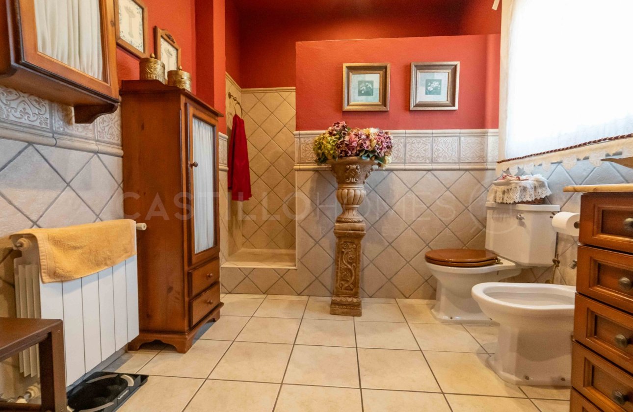 Resale - Villa - Bigastro