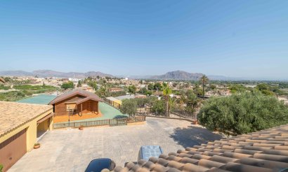 Resale - Villa - Bigastro