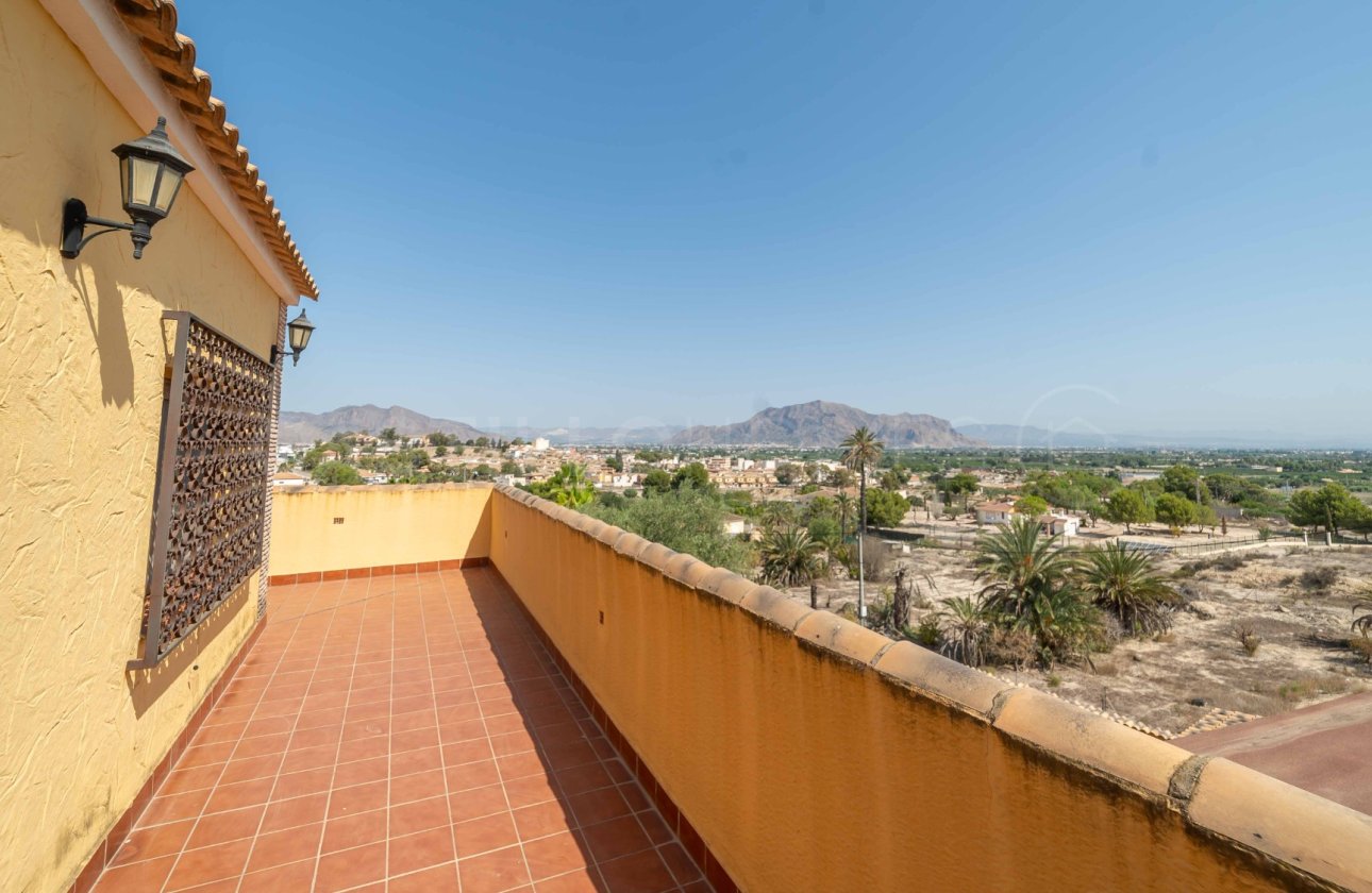 Resale - Villa - Bigastro