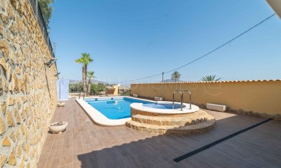 Resale - Villa - Bigastro