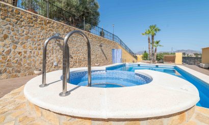 Resale - Villa - Bigastro