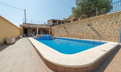 Resale - Villa - Bigastro