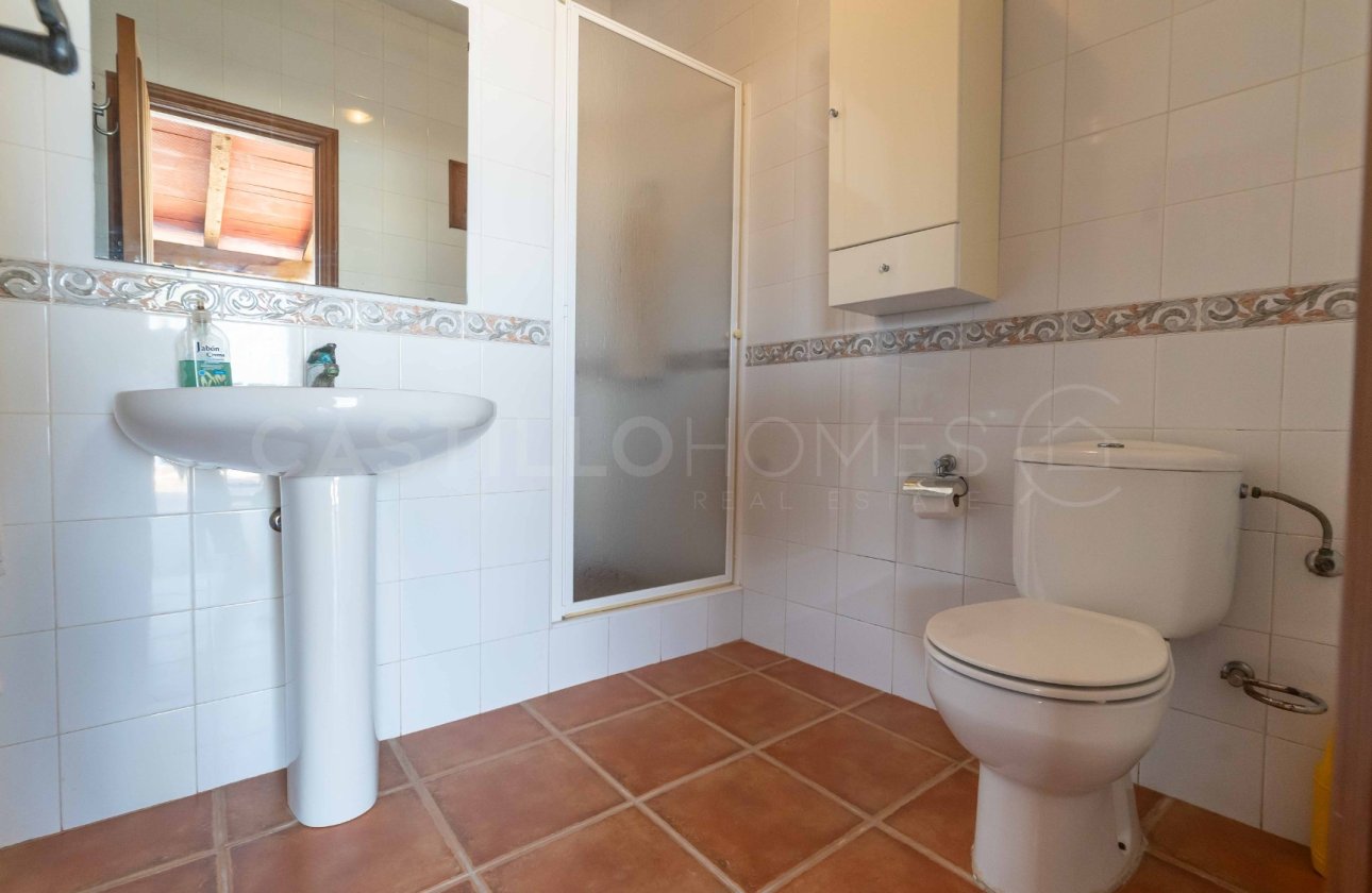 Resale - Villa - Bigastro