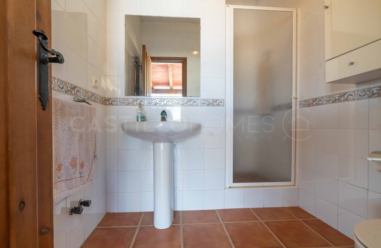 Resale - Villa - Bigastro