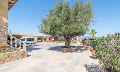 Resale - Villa - Bigastro