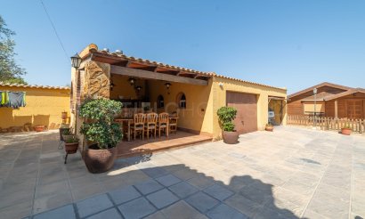 Resale - Villa - Bigastro