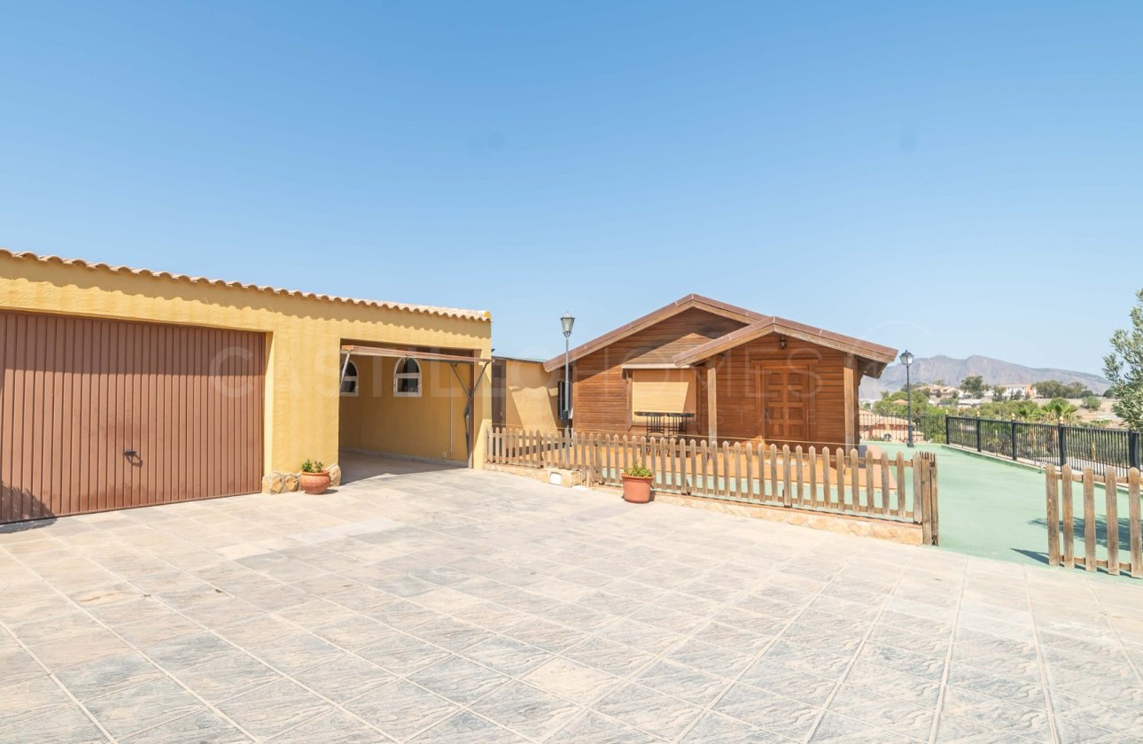 Resale - Villa - Bigastro