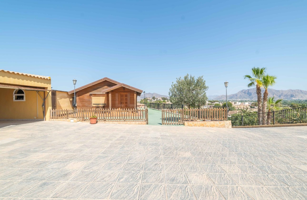 Resale - Villa - Bigastro