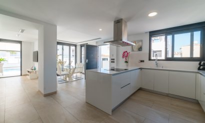 Revente - Villa - Orihuela Costa - Las Filipinas