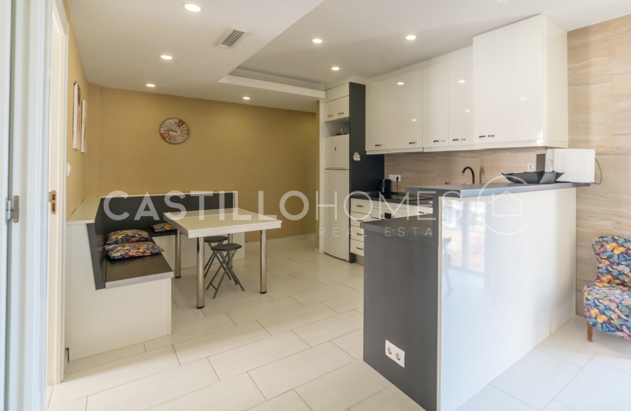 Resale - Apartment / flat - Torrevieja - Playa del Cura