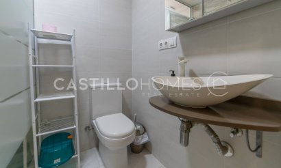 Resale - Apartment / flat - Torrevieja - Playa del Cura