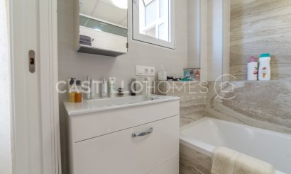 Resale - Apartment / flat - Torrevieja - Playa del Cura