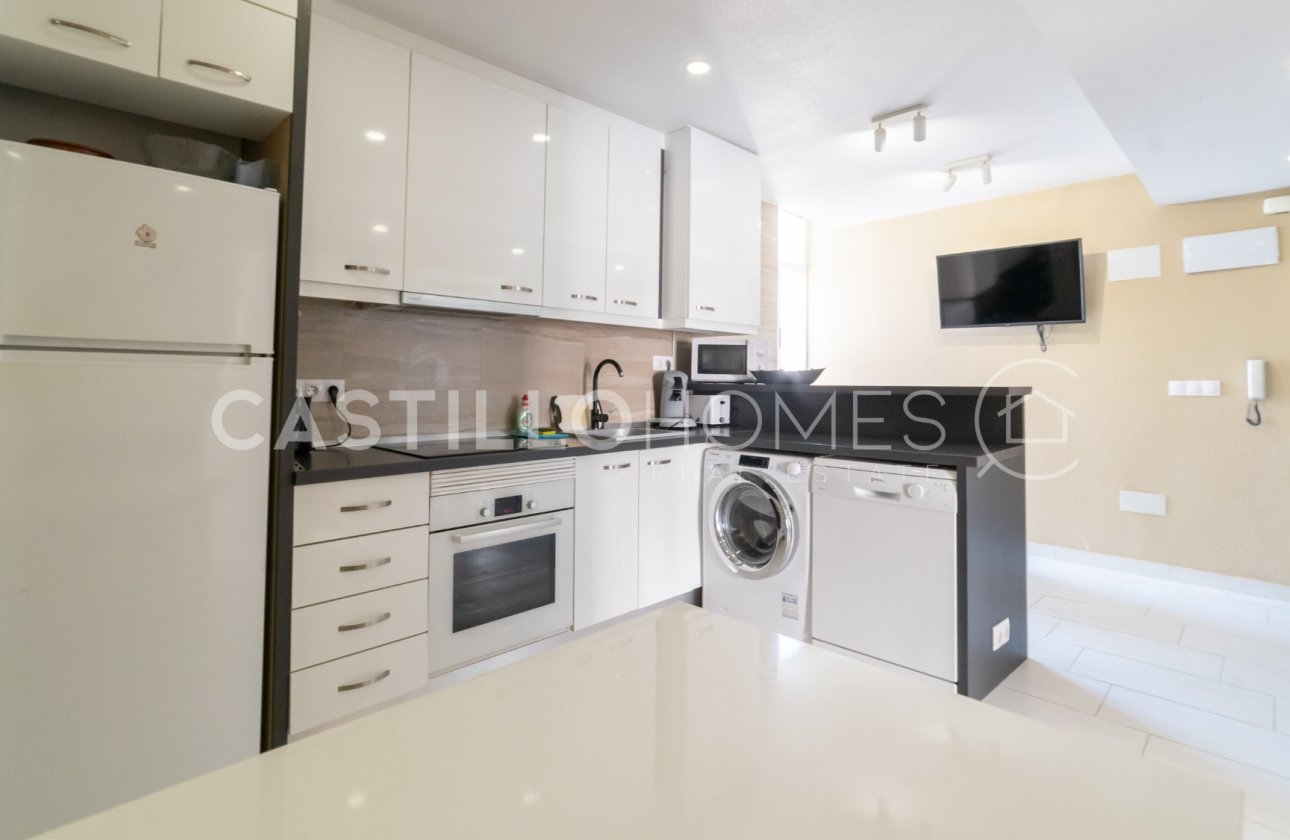 Resale - Apartment / flat - Torrevieja - Playa del Cura