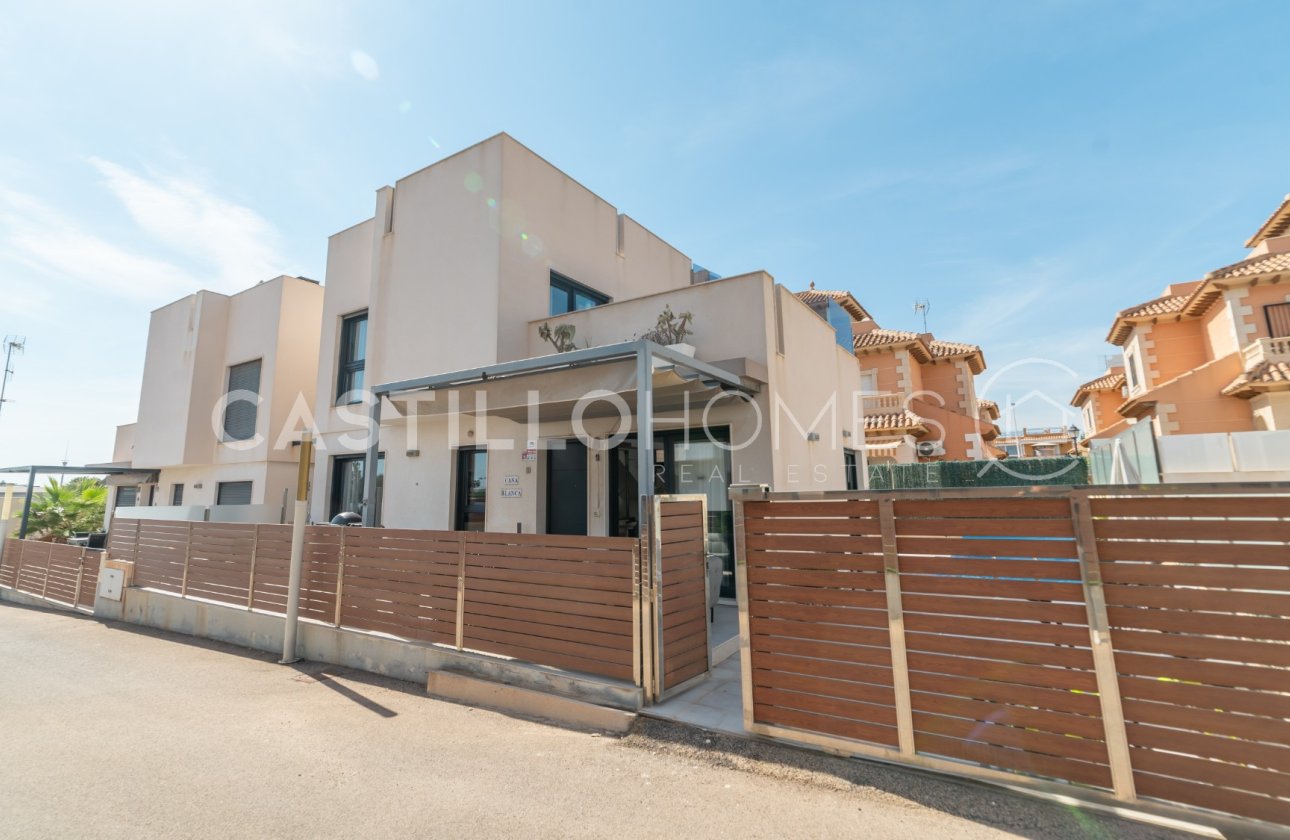 Revente - Villa - Torrevieja - Aguas Nuevas 1