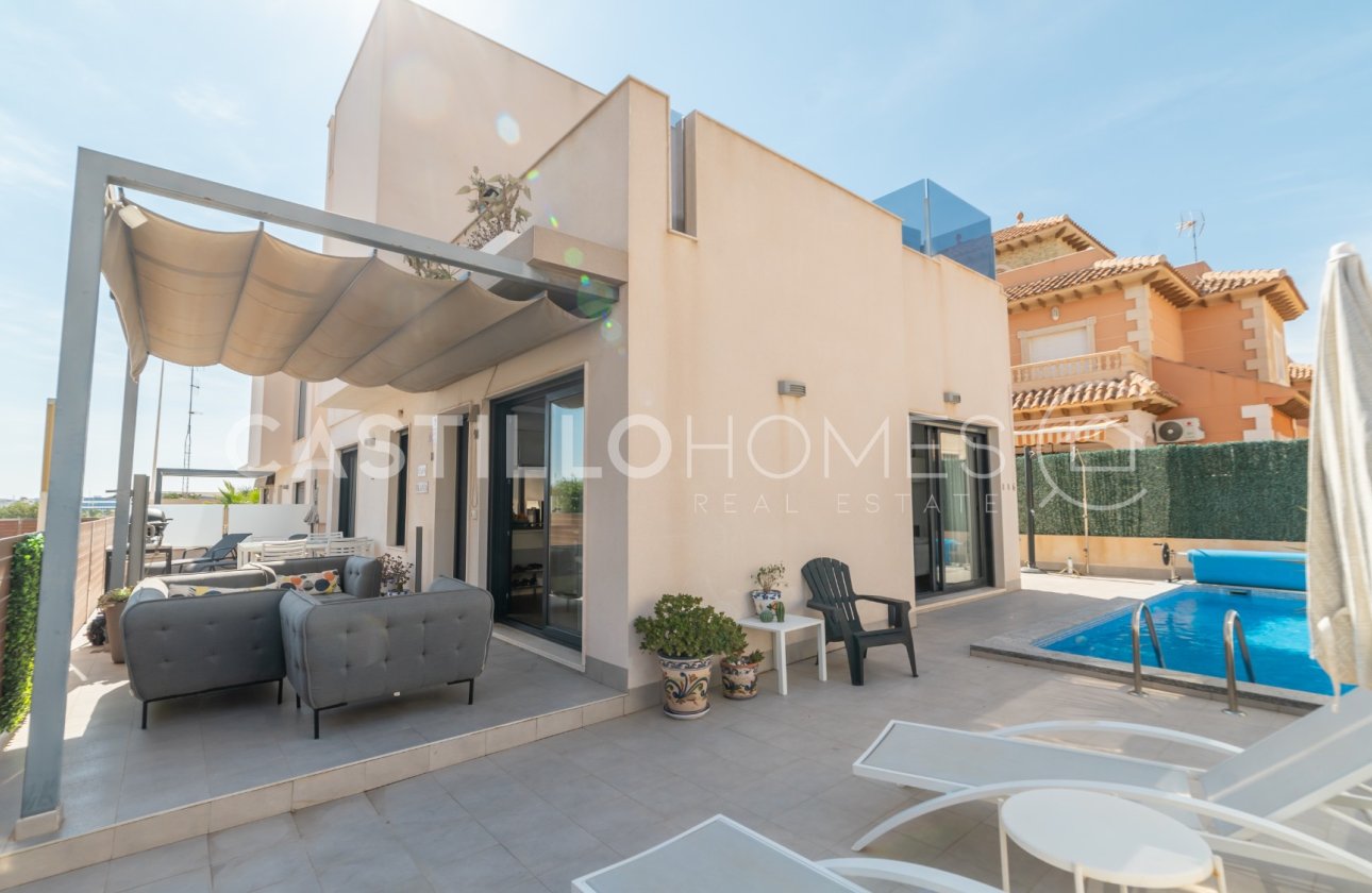 Revente - Villa - Torrevieja - Aguas Nuevas 1