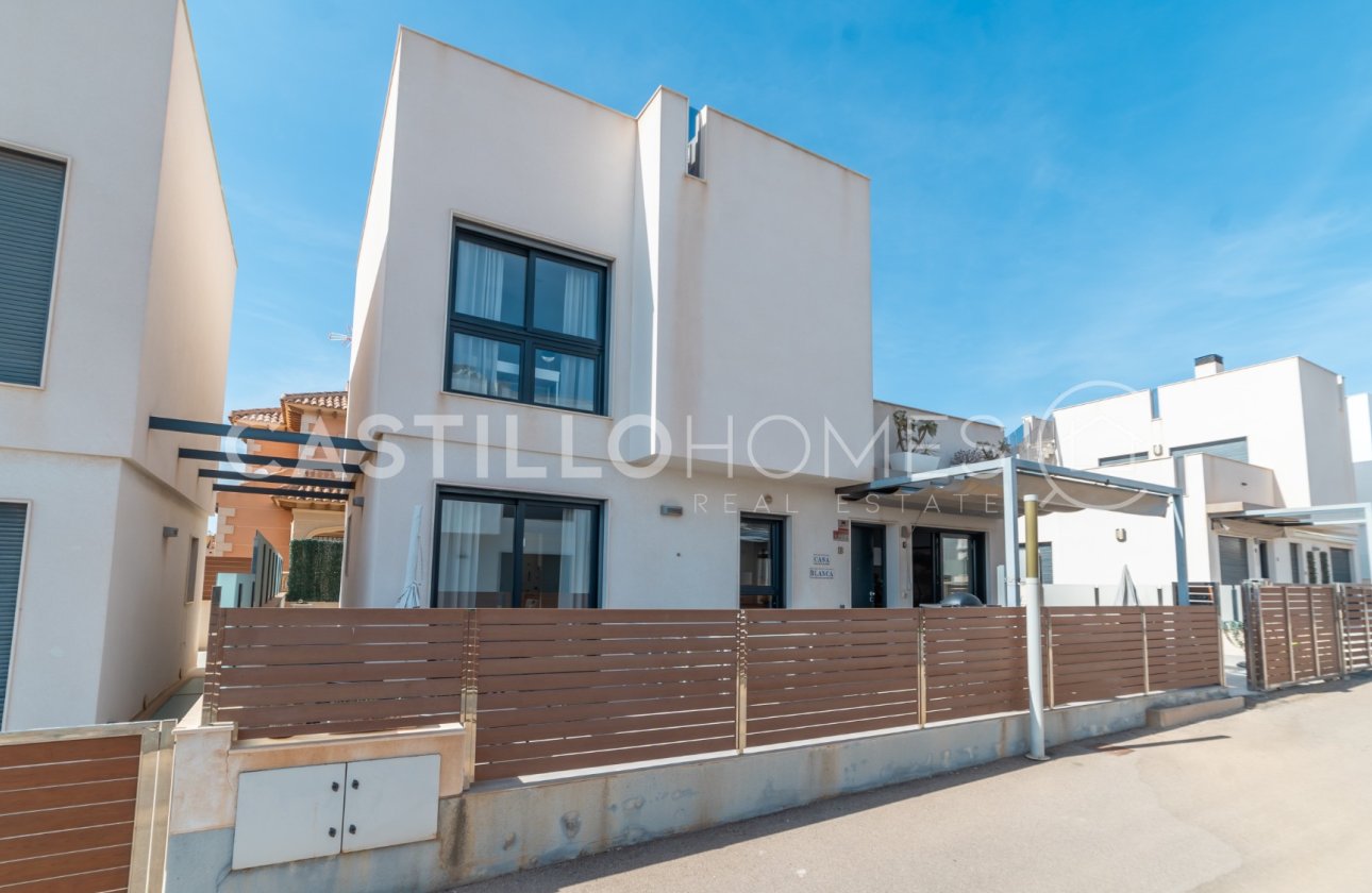 Revente - Villa - Torrevieja - Aguas Nuevas 1