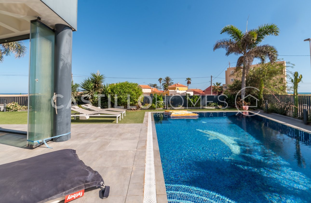 Revente - Villa - Torrevieja - Urb. Rosaleda