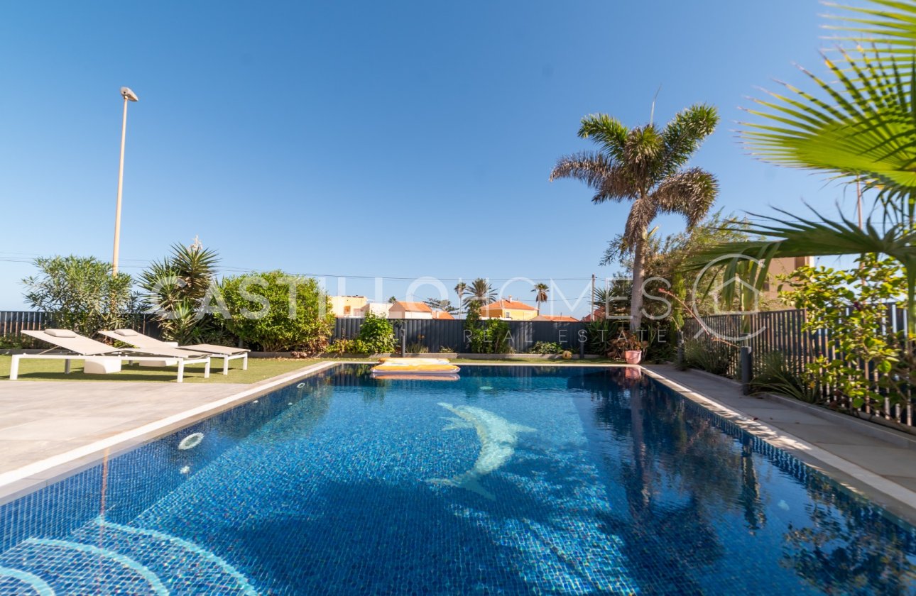 Revente - Villa - Torrevieja - Urb. Rosaleda