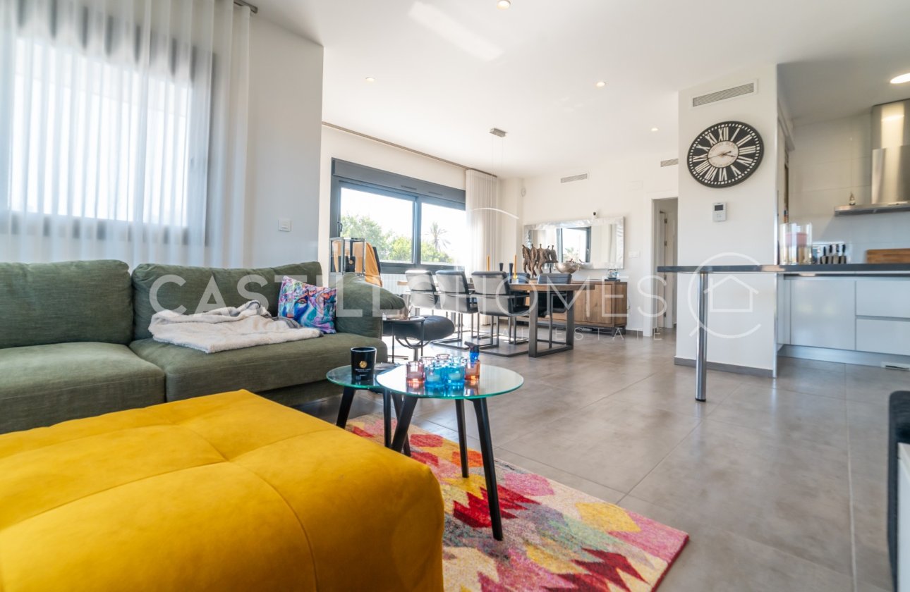 Revente - Villa - Torrevieja - Urb. Rosaleda