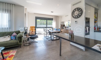 Revente - Villa - Torrevieja - Urb. Rosaleda