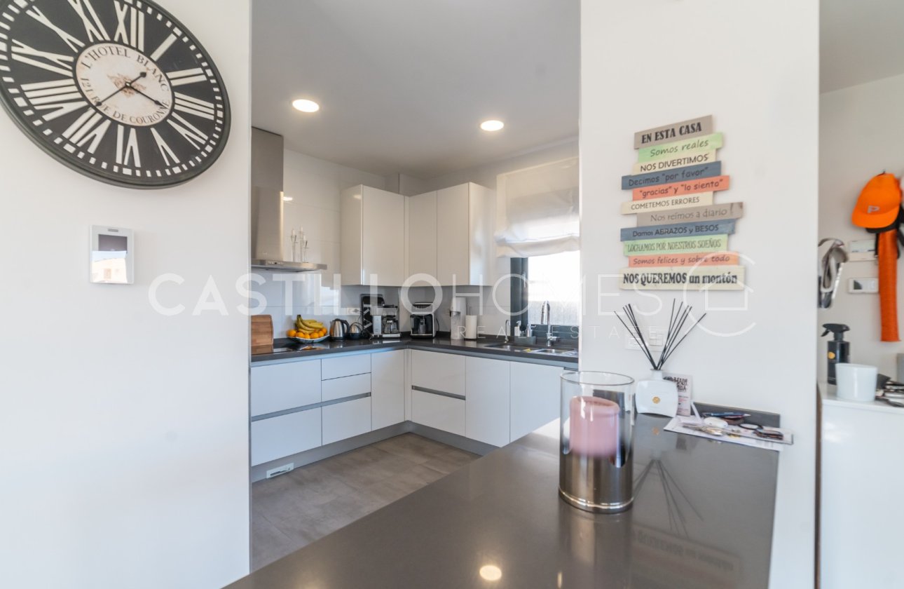 Revente - Villa - Torrevieja - Urb. Rosaleda
