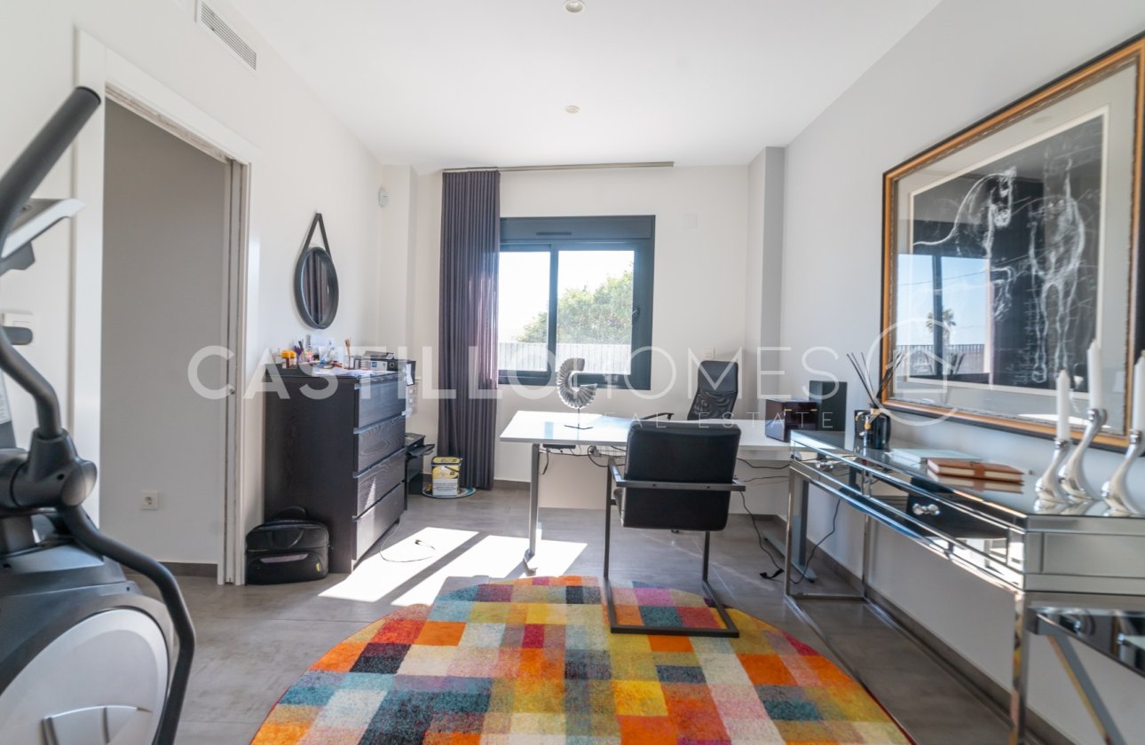 Revente - Villa - Torrevieja - Urb. Rosaleda