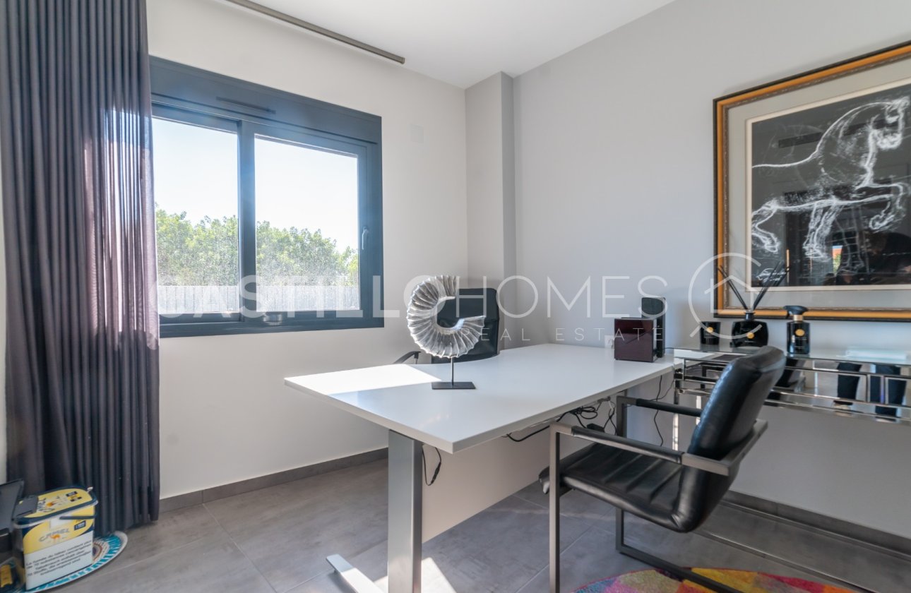 Revente - Villa - Torrevieja - Urb. Rosaleda