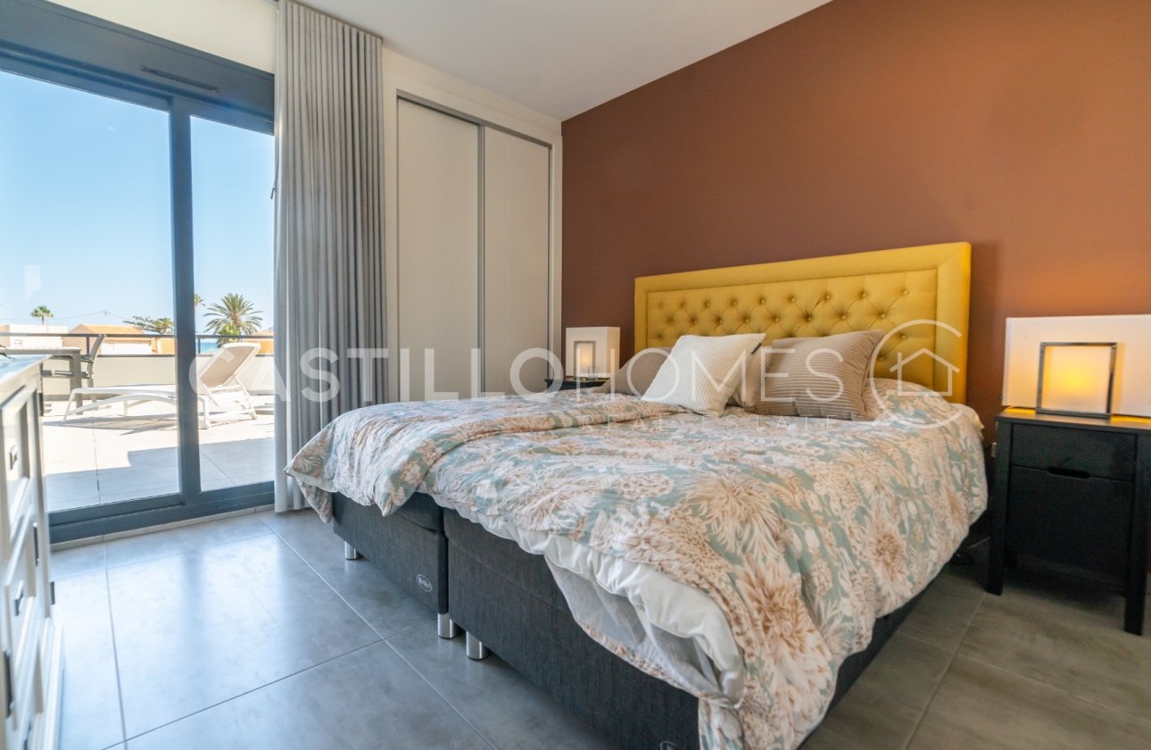 Revente - Villa - Torrevieja - Urb. Rosaleda