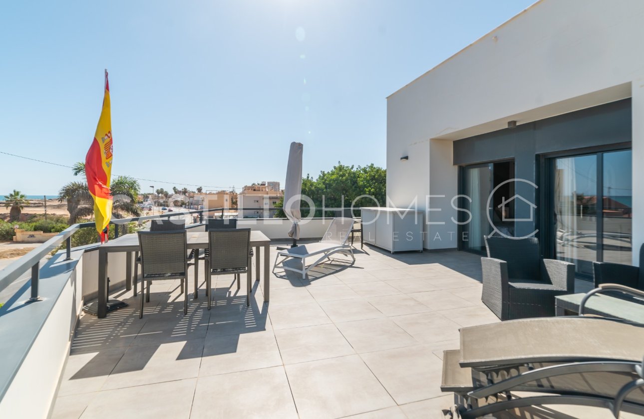 Revente - Villa - Torrevieja - Urb. Rosaleda