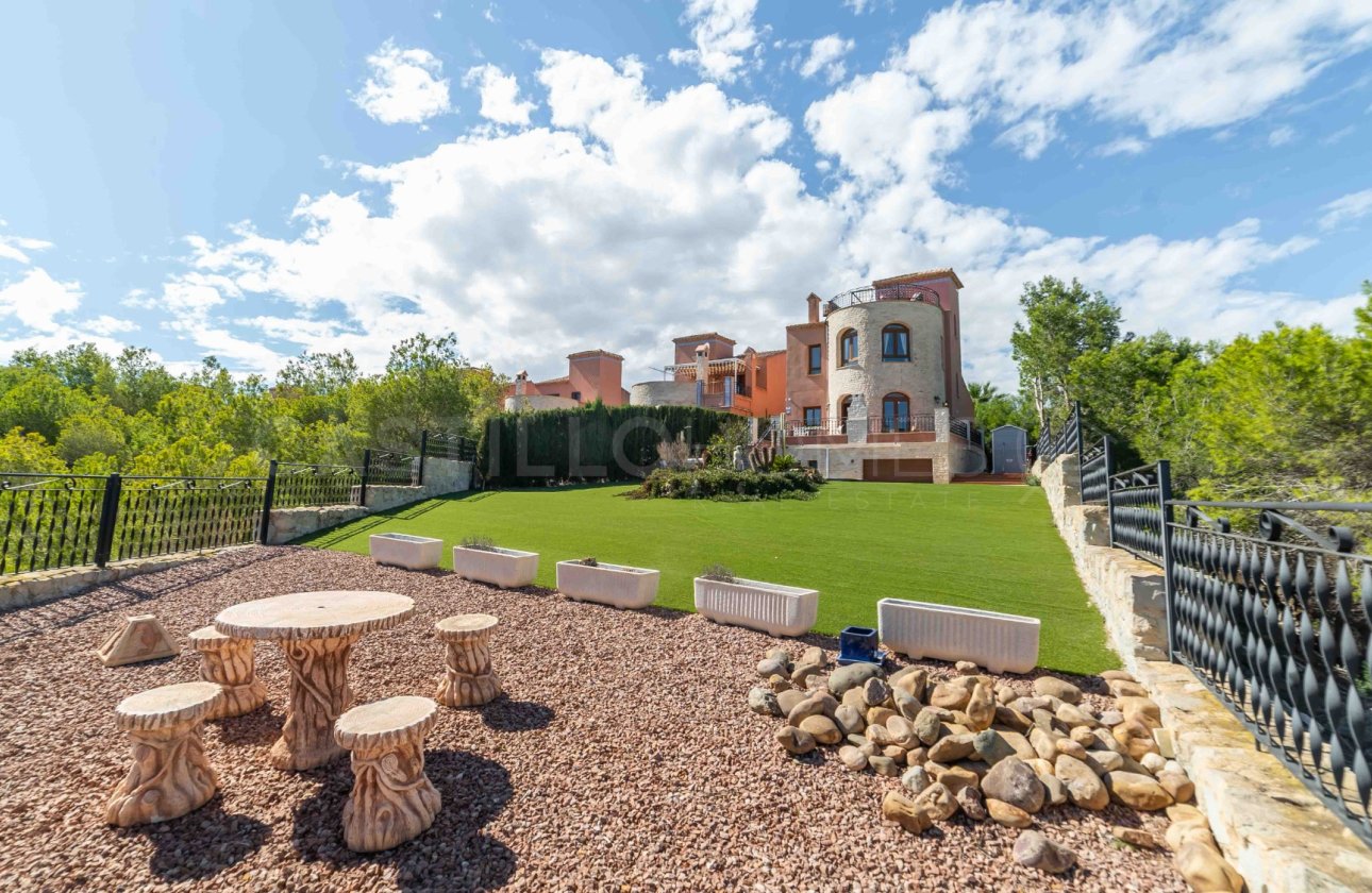 Resale - Villa - San Miguel de Salinas