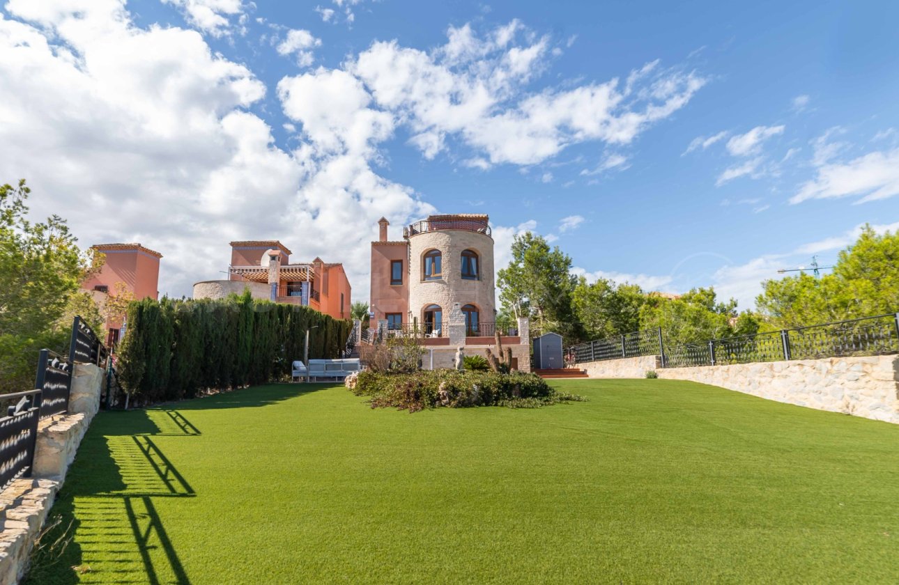 Resale - Villa - San Miguel de Salinas