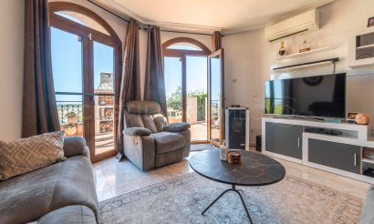 Resale - Villa - San Miguel de Salinas