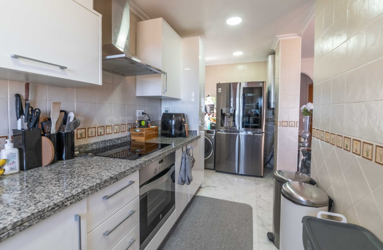 Resale - Villa - San Miguel de Salinas