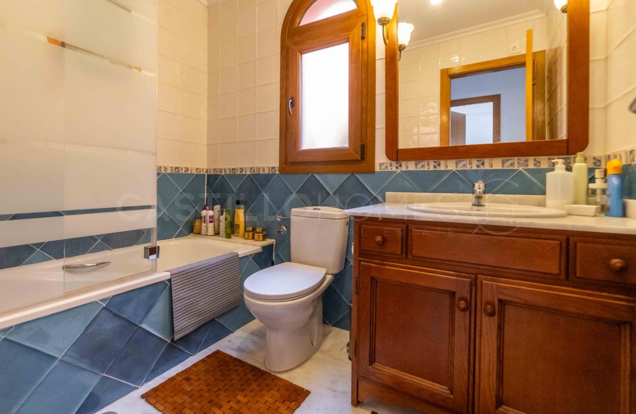 Resale - Villa - San Miguel de Salinas