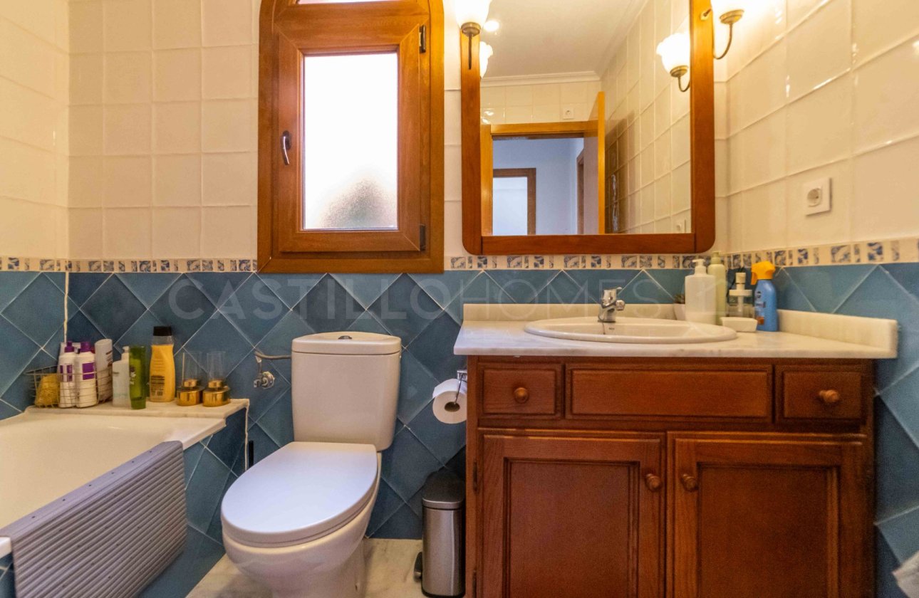 Resale - Villa - San Miguel de Salinas