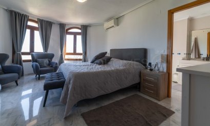Resale - Villa - San Miguel de Salinas