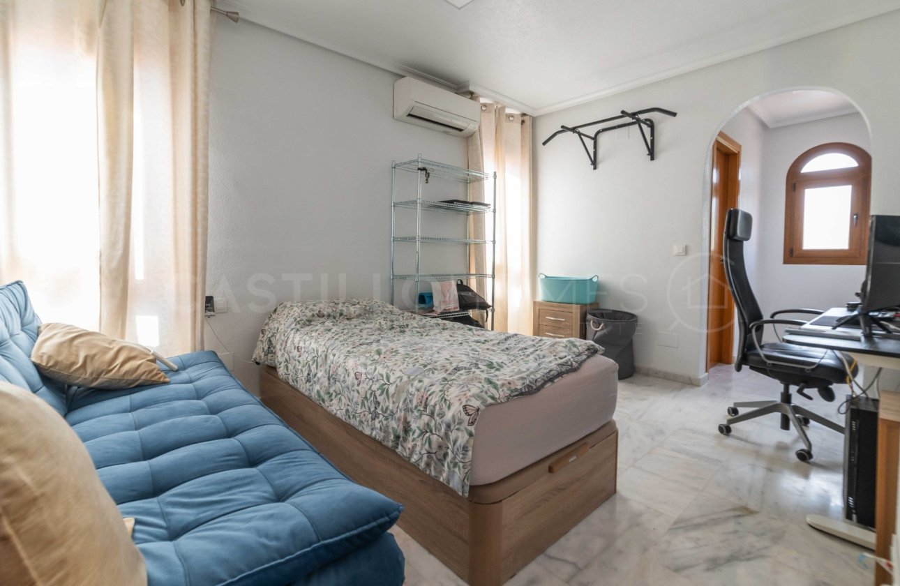 Resale - Villa - San Miguel de Salinas