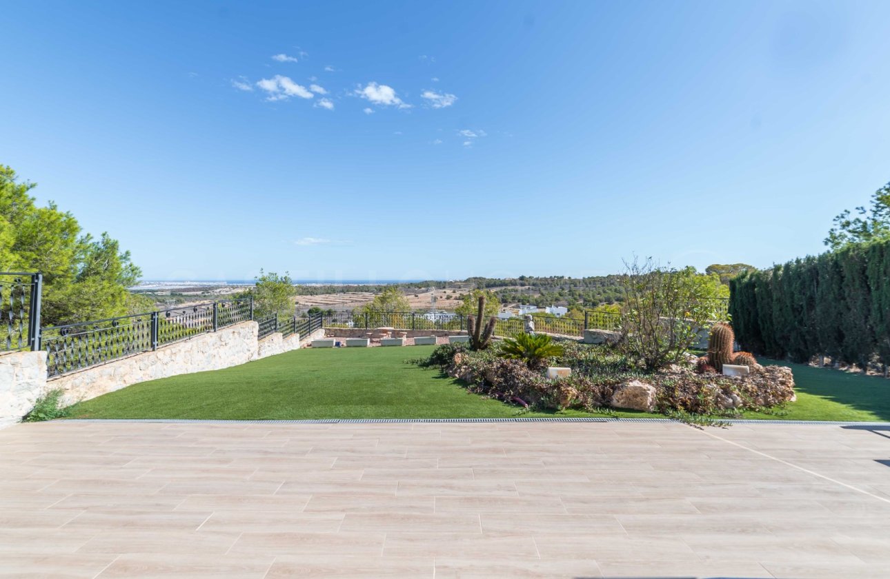 Resale - Villa - San Miguel de Salinas