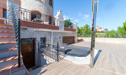 Resale - Villa - San Miguel de Salinas