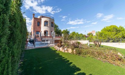 Resale - Villa - San Miguel de Salinas