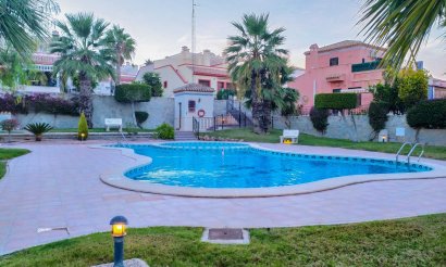Resale - Villa - San Miguel de Salinas