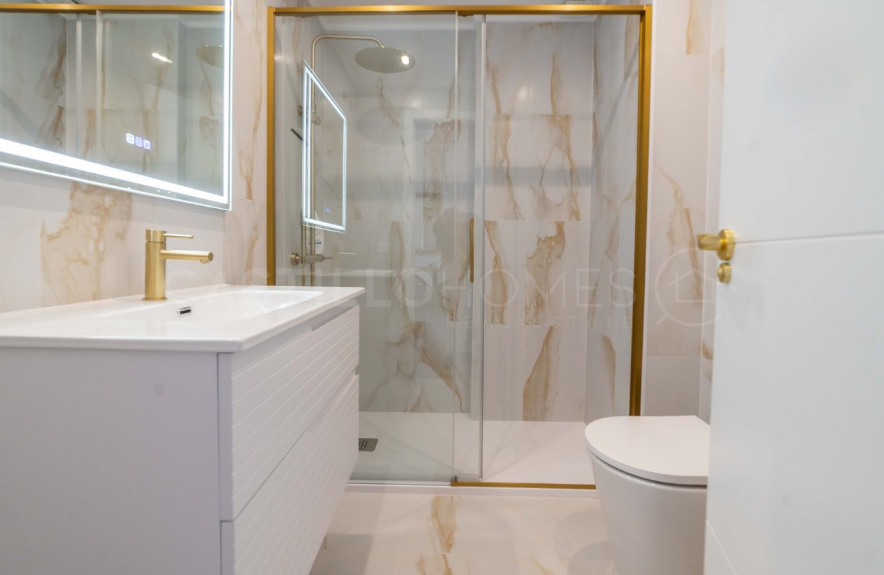 Reventa - Apartamento / piso - Orihuela Costa - Punta Prima