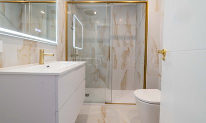 Reventa - Apartamento / piso - Orihuela Costa - Punta Prima