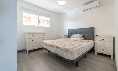 Reventa - Apartamento / piso - Orihuela Costa - Punta Prima