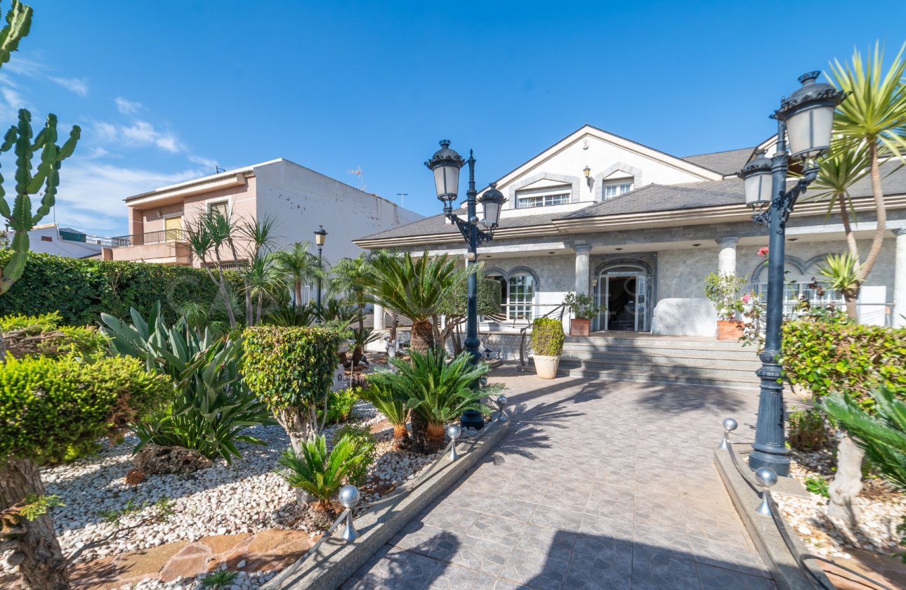 Revente - Villa - Orihuela Costa - Orihuela