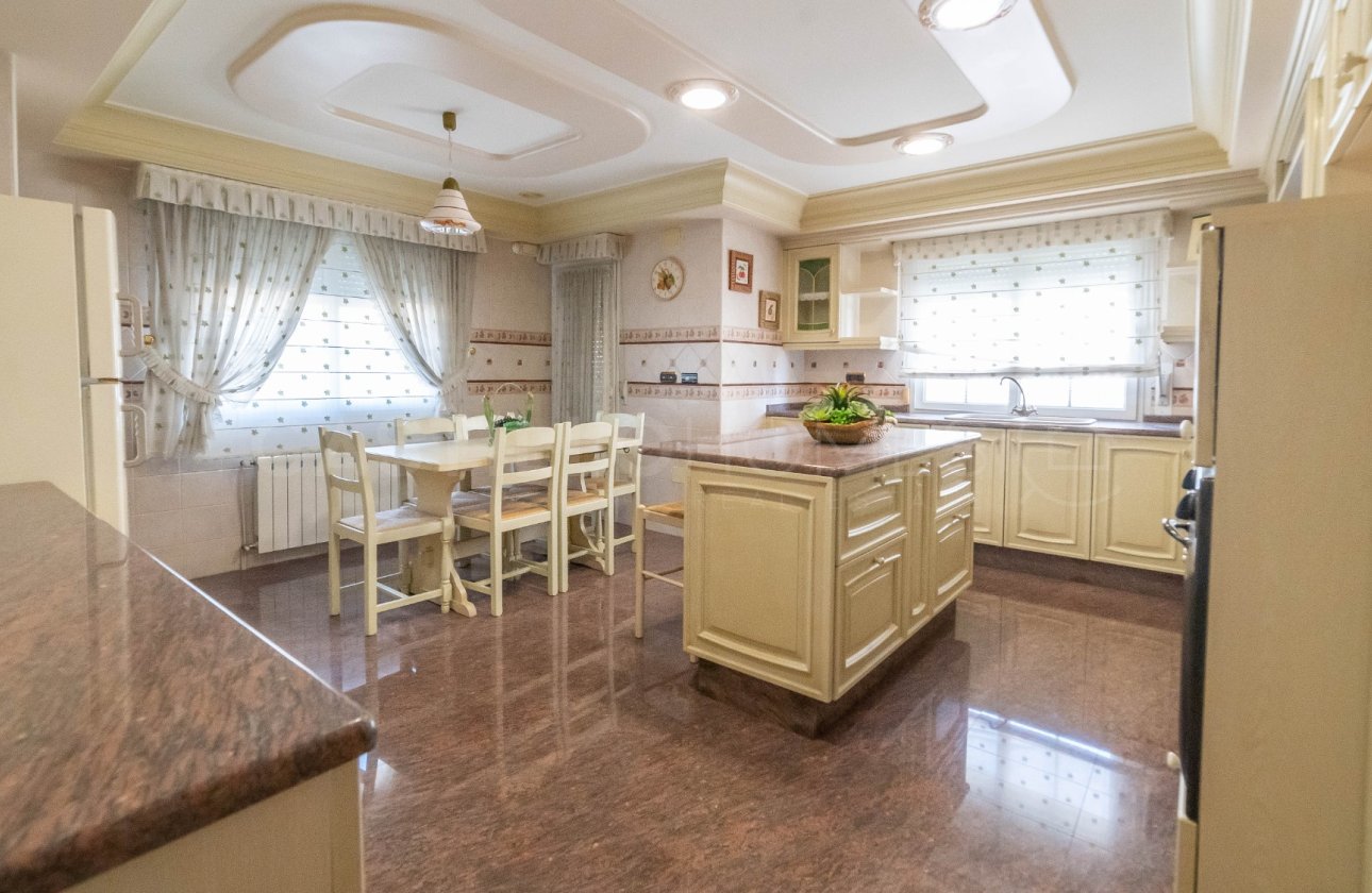 Revente - Villa - Orihuela Costa - Orihuela
