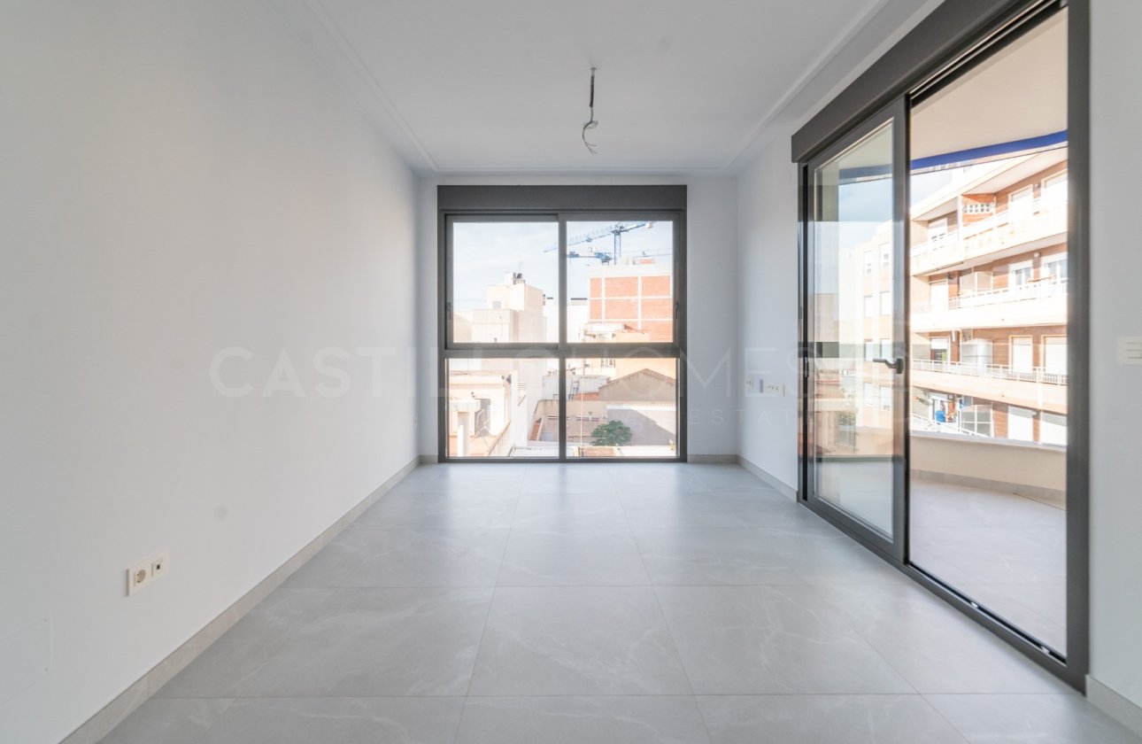Reventa - Apartamento / piso - Torrevieja - Centro