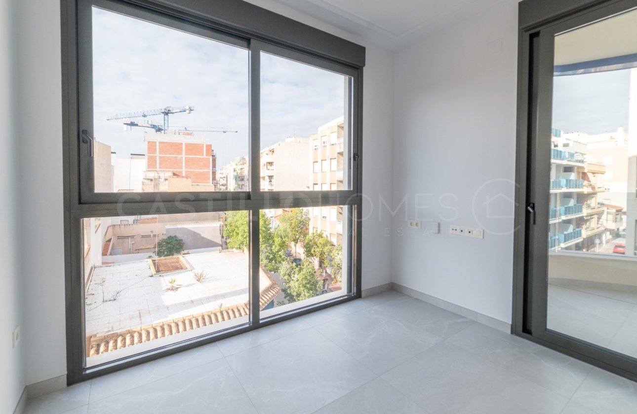 Reventa - Apartamento / piso - Torrevieja - Centro